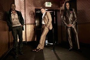 Audio : Earth, Wind & Fire "Love Is Law" (2013) Audio : Earth, Wind & Fire "Love Is Law" (2013)