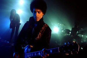 Audio : Prince "The Sweeter She Is" (The Soul Children cover, 2013) Audio : Prince "The Sweeter She Is" (The Soul Children cover, 2013)